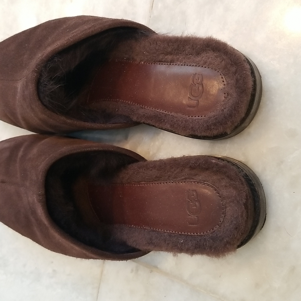 UGG Chateau Slip On Suede Shoes Size 9 - Picture 3 of 5